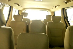 Hyundai H1 capacidad máxima para 6 pasajeros + equipaje